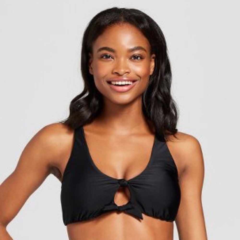 Vanilla Beach knot front bralette bikini top NWT